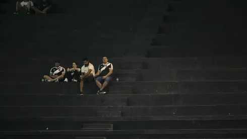 Torcida do Vasco, em São Januário, durante partida contra Sao Paulo. Foto: Jorge Rodrigues/AGIF
