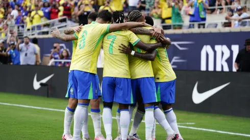 Seleção do Brasil comemorando gol.(Foto de Rich Storry/Getty Images)
