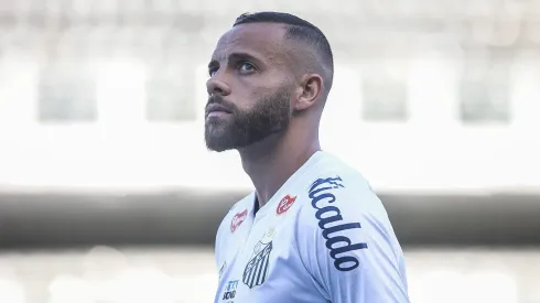 Atleta atuou os 90 minutos contra o Goiás