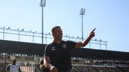 Artur Jorge defende vantagem do Botafogo. 
