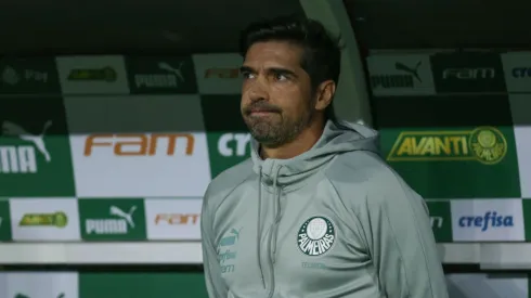 Treinador motiva o jogador em sua carreira. Ricardo Moreira/Getty Images.