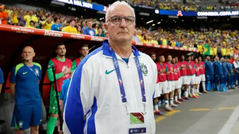 Dorival Júnior tem atuação elogiada em dia agridoce.