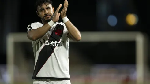 Payet teve substituição contestada no clássico deste sábado. 
