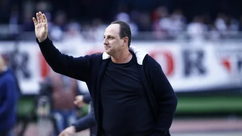 Foto: Marco Miatelo/AGIF – Rogério Ceni analisou a atuação do São Paulo