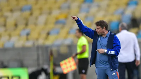 Fernando Seabra explica escolhas no time do Cruzeiro.