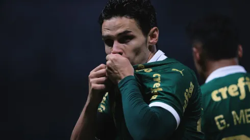 Raphael Veiga é elogiado por palmeirenses após Derby.