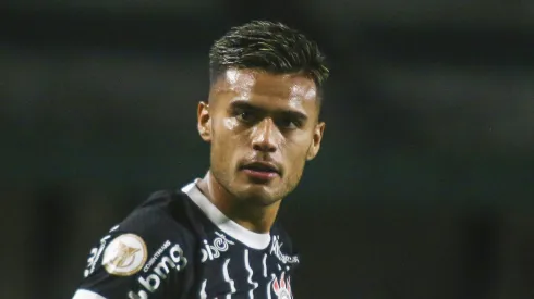 Futuro de Fausto Vera terá definição após reunião entre Corinthians e Atlético
