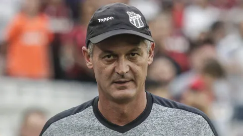 Técnico Lisca. Foto: Gabriel Machado/AGIF
