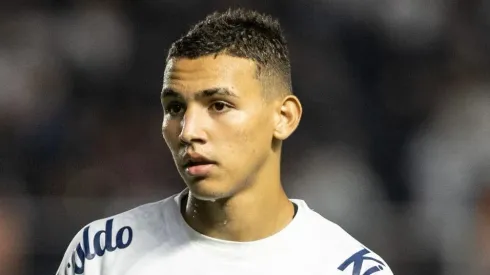 SP - SANTOS - 17/05/2023 - COPA DO BRASIL 2023, SANTOS X BAHIA - Deivid Washington jogador do Santos durante partida contra o Bahia no estadio Vila Belmiro pelo campeonato Copa do Brasil 2023.