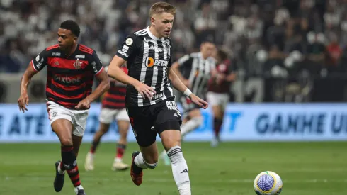 Bruno Fuchs jogador do Atletico-MG durante partida contra o Flamengo no estadio Arena MRV pelo campeonato Brasileiro A 2024. Foto: Gilson Lobo/AGIF
