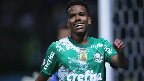 Estevão é vendido pelo Palmeiras ao Chelsea