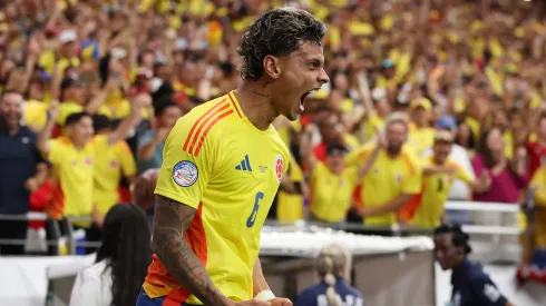 Richard Ríos comemorando gol da Colômbia contra o Panamá. Foto: Ezra Shaw/Getty Images.
