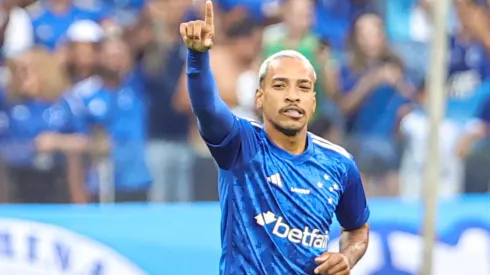 Matheus Pereira empolga torcedores do Cruzeiro.