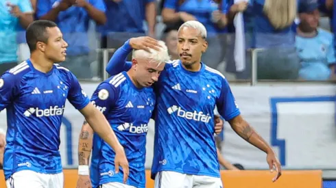 Barreal e Matheus Pereira fizeram diferença na vitória do Cruzeiro.  Foto: Gilson Lobo/AGIF

