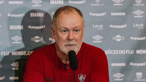 Mano Menezes no comando do Fluminense. Foto: Lucas Merçon/Fluminense
