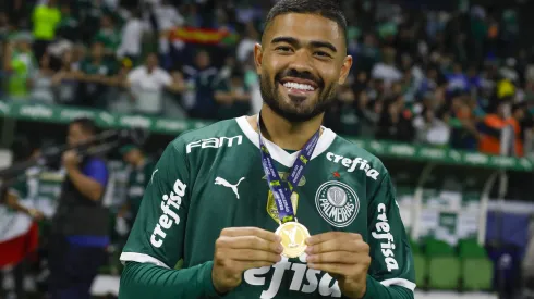 SAO PAULO, BRAZIL - NOVEMBER 09: Bruno Tabata of Palmeiras celebrates winning the championship after the match between Palmeiras and America MG as part of Brasileirao Series A 2022 at Allianz Parque on November 09, 2022 in Sao Paulo, Brazil. (Photo by Ricardo Moreira/Getty Images)