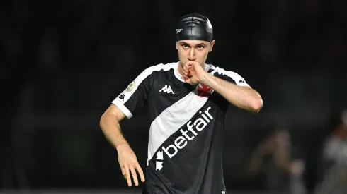 Lucas Piton é o vice-artilheiro do Vasco em 2024.