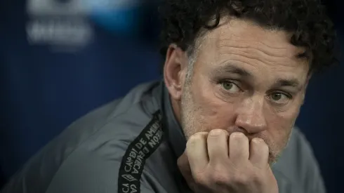 Gabriel Milito destacou vitória do Galo na Arena MRV