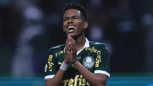 Estêvão levou cartão amarelo contra Atlético-GO, mas está garantido diante do Botafogo
