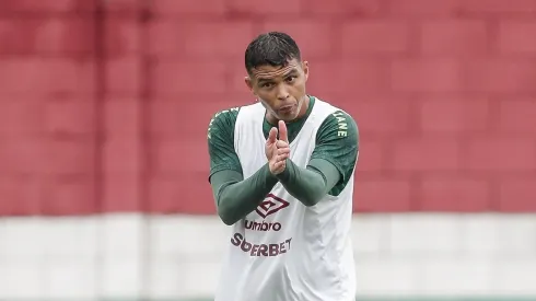Thiago Silva pode estrear pelo Fluminense. Foto: Lucas Merçon/FFC
