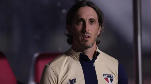 SP - SAO PAULO - 17/07/2024 - BRASILEIRO A 2024, SAO PAULO X GREMIO - Luis Zubeldia tecnico do Sao Paulo durante partida contra o Gremio no estadio Morumbi pelo campeonato Brasileiro A 2024. Foto: Ettore Chiereguini/AGIF