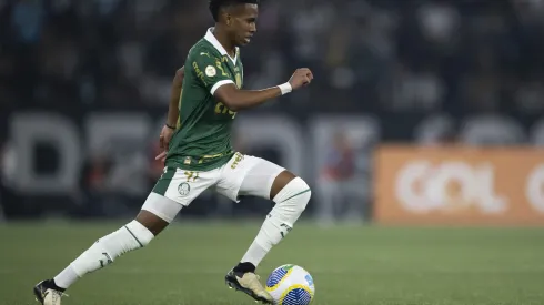 RJ – RIO DE JANEIRO – 17/07/2024 – BRASILEIRO A 2024, BOTAFOGO X PALMEIRAS – Estevao jogador do Palmeiras durante partida contra o Botafogo no estadio Engenhao pelo campeonato Brasileiro A 2024. Foto: Jorge Rodrigues/AGIF