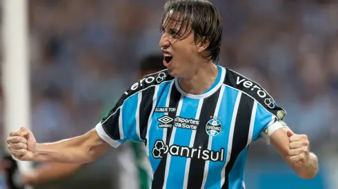 Zagueiro falou sobre o mau momento da equipe. Liamara Polli/AGIF.