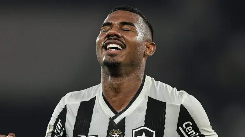Cuiabano volta a atuar pelo Botafogo.  Foto: Thiago Ribeiro/AGIF
