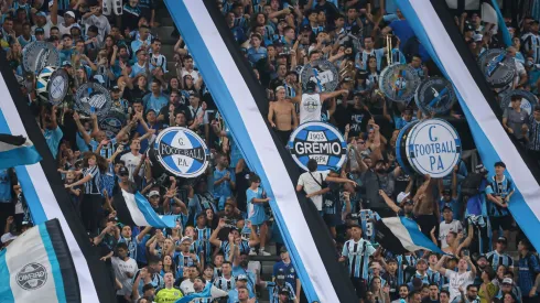 Torcida do Grêmio em partida entre Grêmio x Cuiabá
