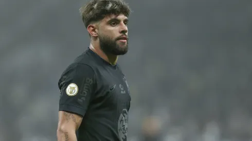 Yuri Albetto [e o artilheiro do Corinthians