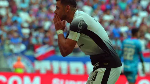 Romero, jogador do Corinthians comemora seu gol durante partida contra o Bahia. Foto: Walmir Cirne/AGIF

