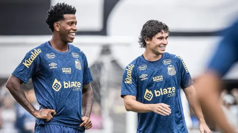 Dodô (à direita) foi oferecido por empresário ao Grêmio de Renato Gaúcho
