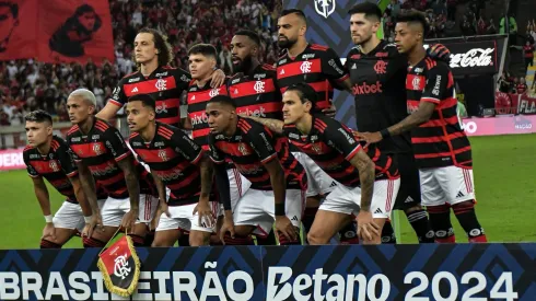 Jogadores do Flamengo posam para foto antes na partida contra Cruzeiro no estadio Maracana pelo campeonato Brasileiro A 2024. Foto: Thiago Ribeiro/AGIF
