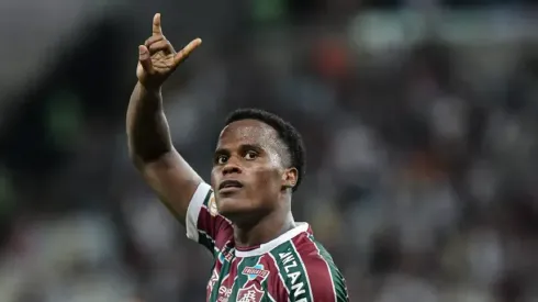 Foto: Thiago Ribeiro/AGIF - Arias marca gol da vitória do Fluminense sobre o Palmeiras por 1×0 nesta quarta-feira (24) pelo Brasileirão Série A