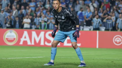 PR – CURITIBA – 08/06/2024 – COPA LIBERTADORES 2024, GREMIO X ESTUDIANTES – Agustin Marchesin goleiro do Gremio durante partida contra o Estudiantes no estadio Couto Pereira pelo campeonato Copa Libertadores 2024. Foto: Robson Mafra/AGIF