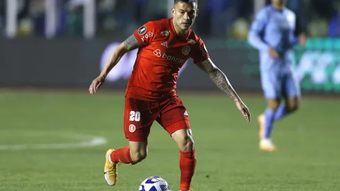 Aránguiz de saída do Inter