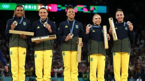 Equipe feminina do Brasil na ginástica artística fez história com o bronze em Paris
