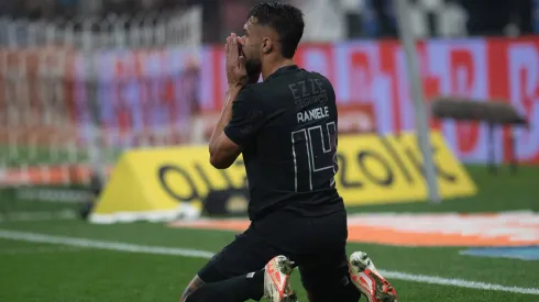 Raniele foi expulso em Corinthians x Grêmio
