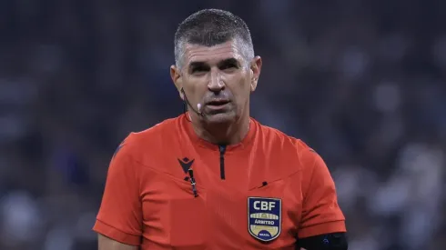 SP – SAO PAULO – 31/07/2024 – COPA DO BRASIL 2024, CORINTHIANS X GREMIO – O arbitro Marcelo de Lima Henrique durante partida entre Corinthians e Gremio no estadio Arena Corinthians pelo campeonato Copa Do Brasil 2024. Foto: Marcello Zambrana/AGIF
