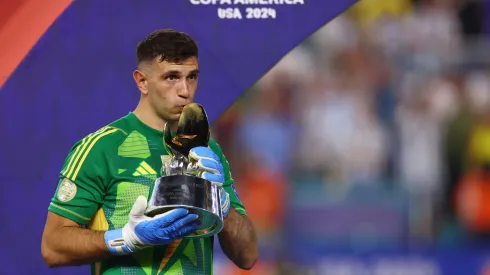 Emiliano Martinez foi o melhor goleiro da Copa América. (Foto de Maddie Meyer/Getty Images)
