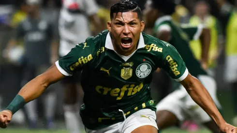 Rony está sendo bastante criticado pela torcida do Palmeiras recentemente
