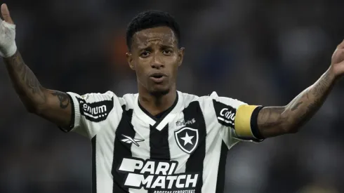 RJ – RIO DE JANEIRO – 11/06/2024 – BRASILEIRO A 2024, BOTAFOGO X FLUMINENSE – Tche Tche jogador do Botafogo durante partida contra o Fluminense no estadio Engenhao pelo campeonato Brasileiro A 2024. Foto: Jorge Rodrigues/AGIF
