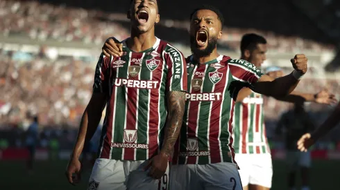 Kaua Elias jogador do Fluminense comemora gol anulado com Samuel Xavier. Foto: Jorge Rodrigues/AGIF
