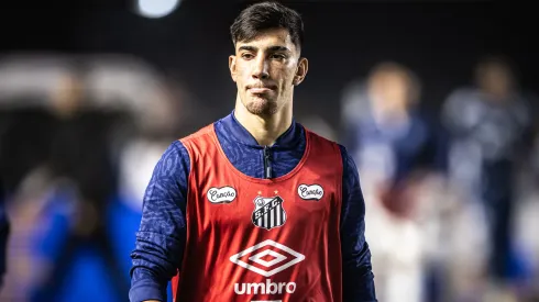 Pedrinho do Santos oferecido ao Corinthians