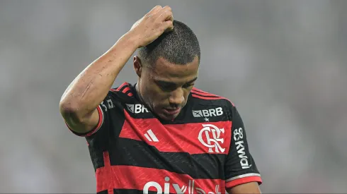 RJ – RIO DE JANEIRO – 31/07/2024 – BRASILEIRO A 2024, FLAMENGO X PALMEIRAS – De la Cruz jogador do Flamengo lamenta durante partida contra o Palmeiras no estadio Maracana pelo campeonato Brasileiro A 2024. Foto: Thiago Ribeiro/AGIF
