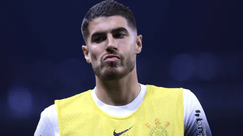 Pedro Raul durante partida do Brasileirão. Foto: Marcello Zambrana/AGIF