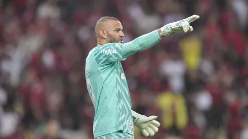 Torcida do Flamengo se irritou com Weverton no Maracanã
