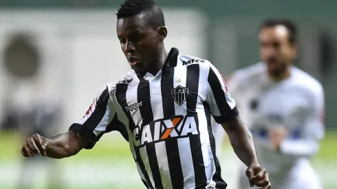 BELO HORIZONTE, BRAZIL – JULY 12: Cazares #10 of Atletico MG a match between Atletico MG and Santos as part of Brasileirao Series A 2017 at Independencia stadium on July 12, 2017 in Belo Horizonte, Brazil. (Photo by Pedro Vilela/Getty Images)
