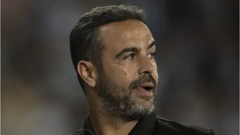 Foto: Jorge Rodrigues/AGIF - Artur Jorge, técnico do Botafogo