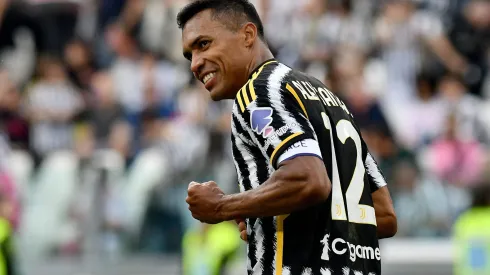 Alex Sandro tem sido especulado no São Paulo 
